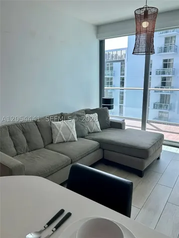 1600 SW 1st Avenue Miami FL 33129
