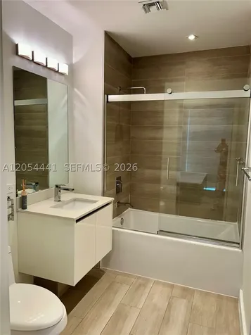 1600 SW 1st Avenue Miami FL 33129