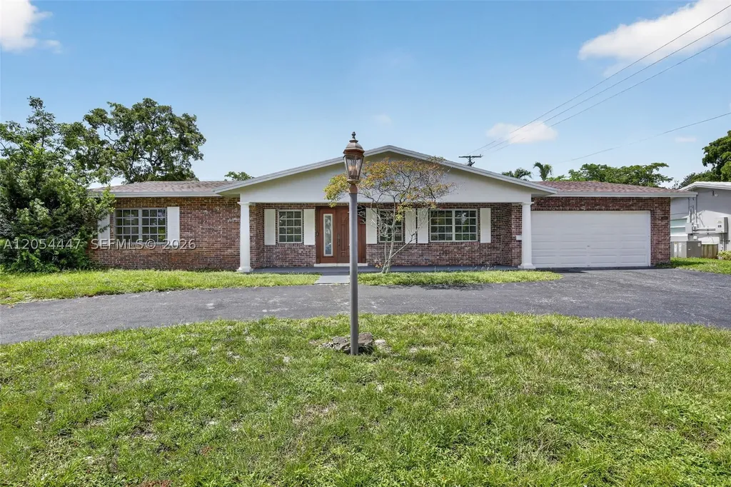 5620 SW 8th Street Plantation FL 33317