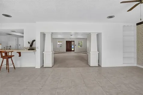 5620 SW 8th Street Plantation FL 33317