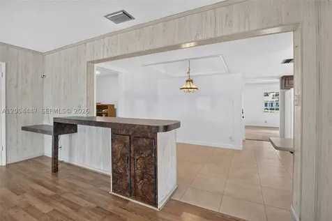 5620 SW 8th Street Plantation FL 33317