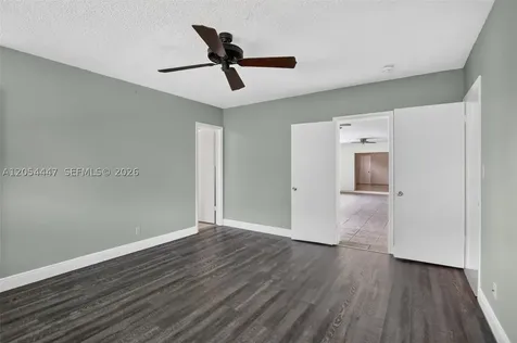 5620 SW 8th Street Plantation FL 33317