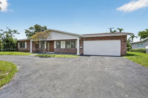 5620 SW 8th Street Plantation FL 33317