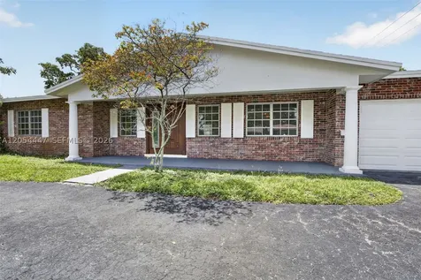 5620 SW 8th Street Plantation FL 33317