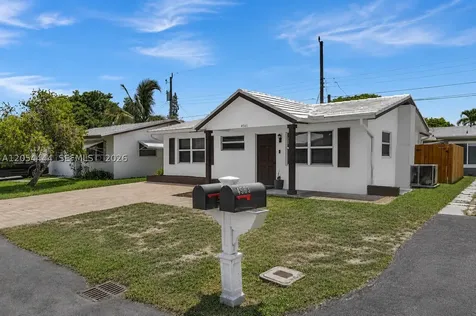 4561 NW 16th Terrace Tamarac FL 33309