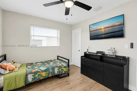 4561 NW 16th Terrace Tamarac FL 33309