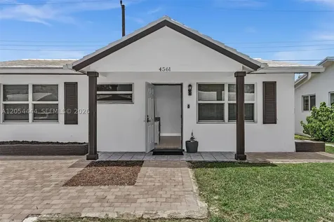 4561 NW 16th Terrace Tamarac FL 33309