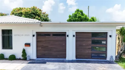1892 NE 33rd Street Oakland Park FL 33306