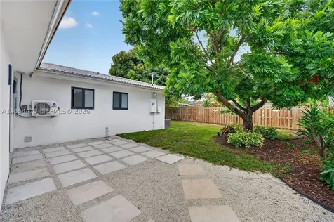 1892 NE 33rd Street Oakland Park FL 33306