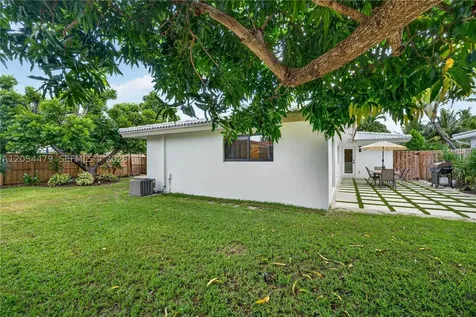 1892 NE 33rd Street Oakland Park FL 33306