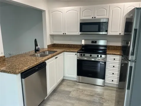 452 NE 210th Cir Terrace Miami FL 33179