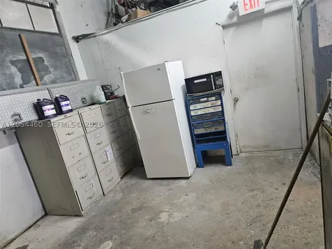 2545 NW 39th Avenue Miami FL 33142