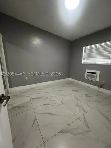 2081 NW 30th Street Miami FL 33142