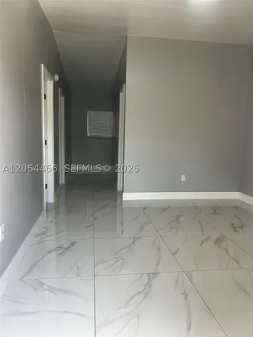 2081 NW 30th Street Miami FL 33142