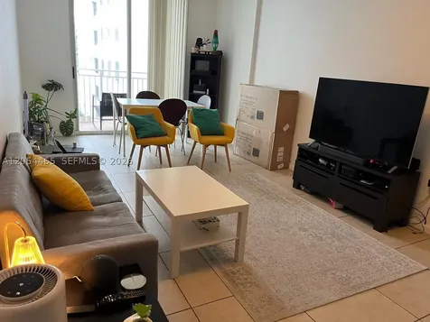 185 SE 14 Terrace Miami FL 33131