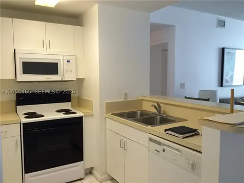 185 SE 14 Terrace Miami FL 33131