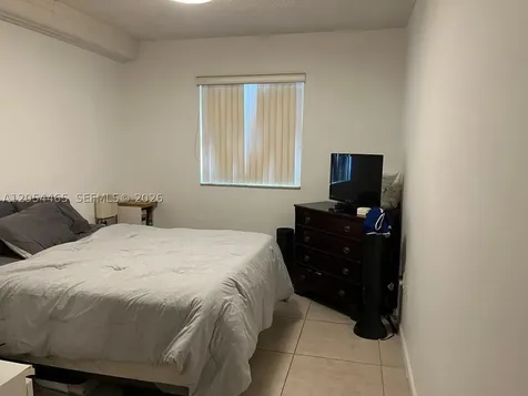 185 SE 14 Terrace Miami FL 33131