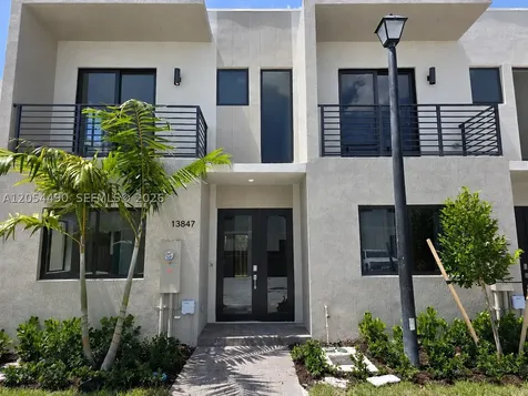 13847 SW 261st Street Homestead FL 33032