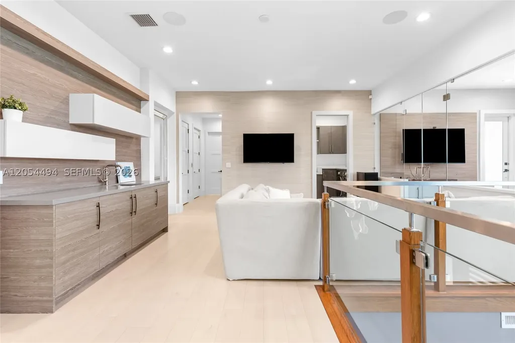 924 Evergreen Drive Delray Beach FL 33483