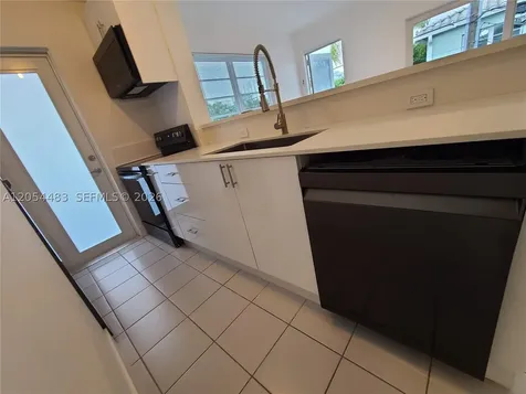901 10th Street Miami Beach FL 33139