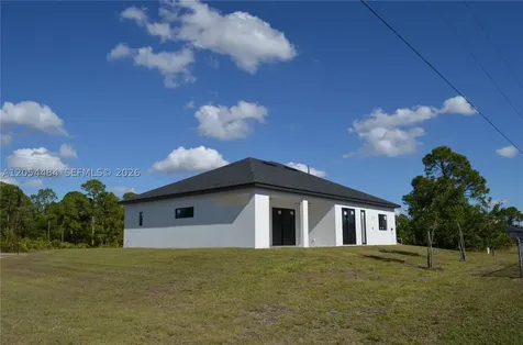 1728 Kismet Parkway W Cape Coral FL 33993