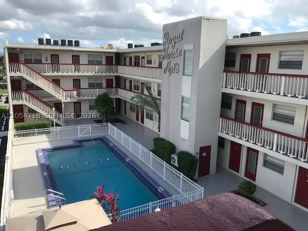4410 W Flagler Street Miami FL 33134