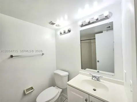 210 Lake Pointe Drive Oakland Park FL 33309