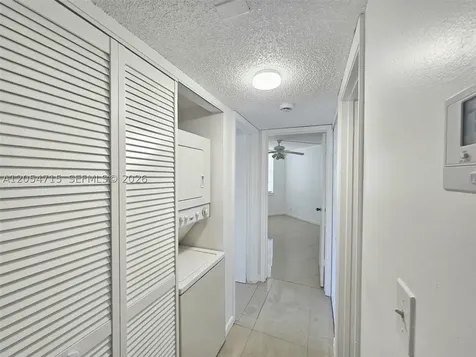 210 Lake Pointe Drive Oakland Park FL 33309