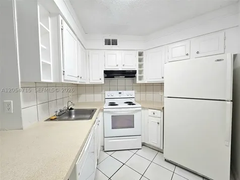 210 Lake Pointe Drive Oakland Park FL 33309