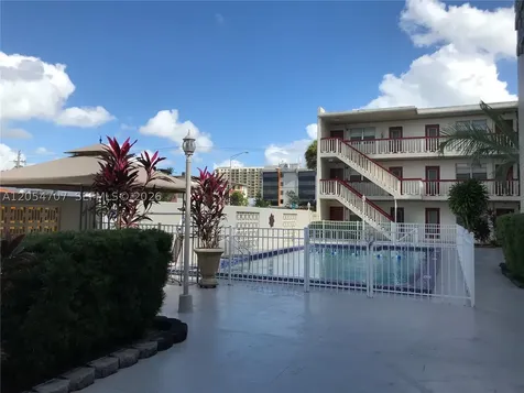 4410 W Flagler Street Miami FL 33134
