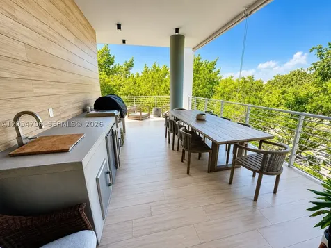 101 Sunrise Drive Key Biscayne FL 33149