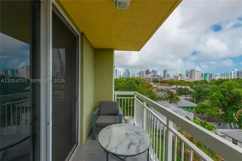 816 NW 11th Street Miami FL 33136