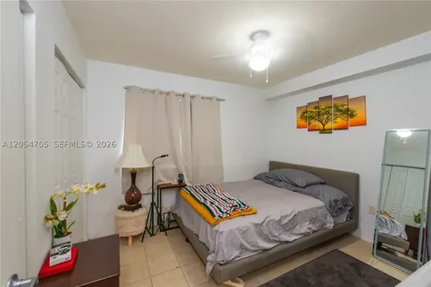 816 NW 11th Street Miami FL 33136