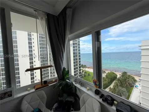 19201 Collins Avenue Sunny Isles Beach FL 33160