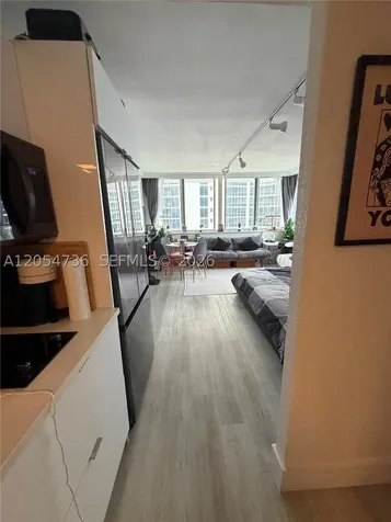 19201 Collins Avenue Sunny Isles Beach FL 33160