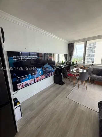 19201 Collins Avenue Sunny Isles Beach FL 33160