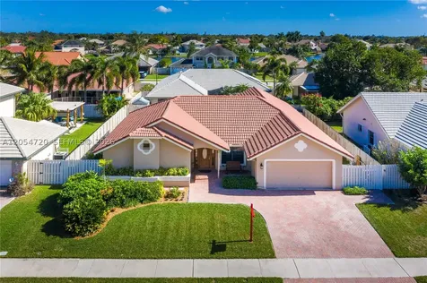 850 Amherst Avenue Davie FL 33325