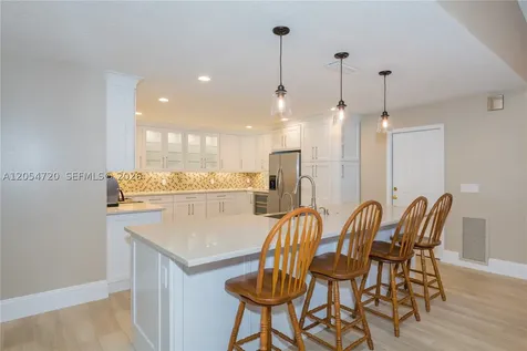 850 Amherst Avenue Davie FL 33325