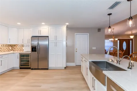 850 Amherst Avenue Davie FL 33325