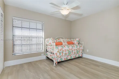 850 Amherst Avenue Davie FL 33325