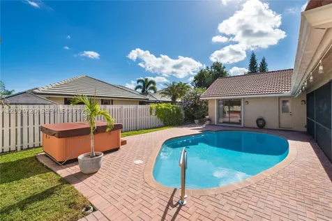 850 Amherst Avenue Davie FL 33325