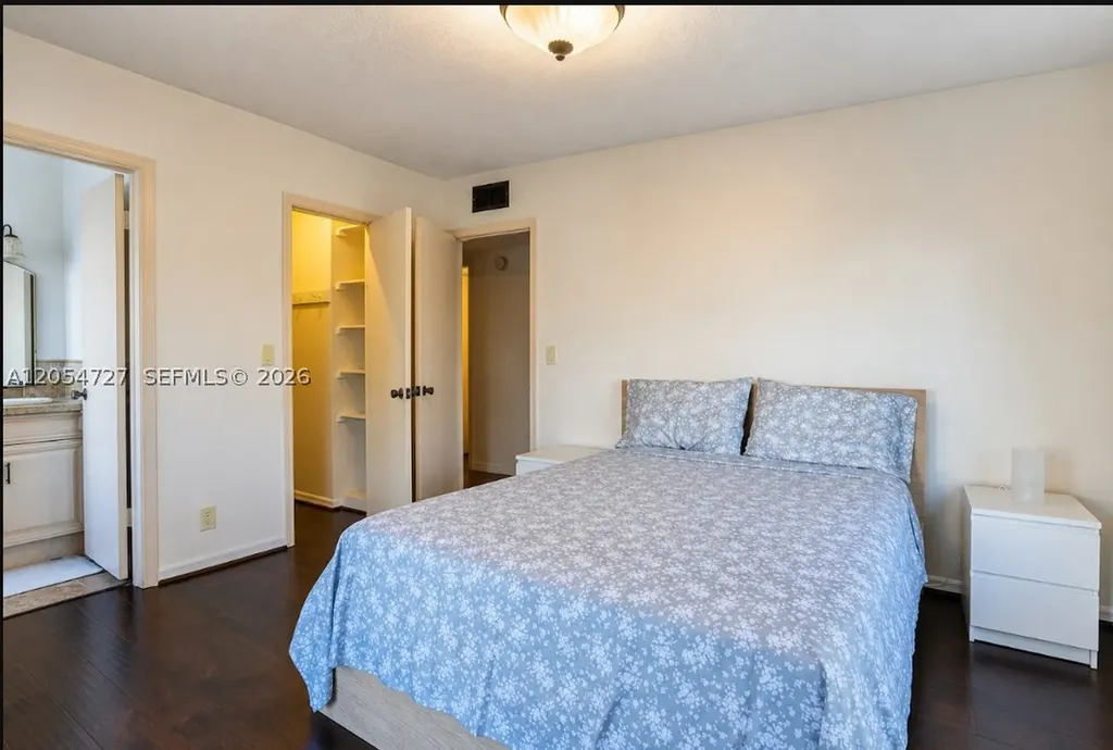 2201 NE 66th Street Fort Lauderdale FL 33308