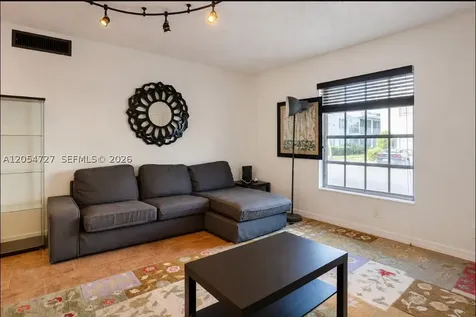 2201 NE 66th Street Fort Lauderdale FL 33308