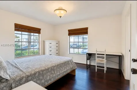 2201 NE 66th Street Fort Lauderdale FL 33308