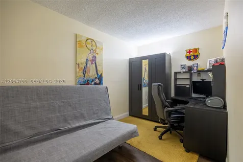 9365 Fontainebleau Boulevard Miami FL 33172
