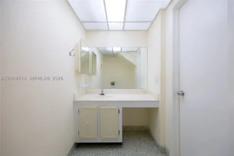 9365 Fontainebleau Boulevard Miami FL 33172