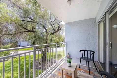 9365 Fontainebleau Boulevard Miami FL 33172