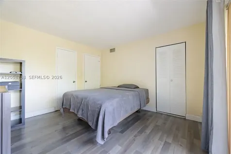 9365 Fontainebleau Boulevard Miami FL 33172