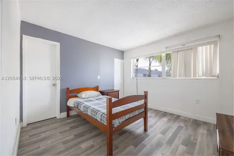 9365 Fontainebleau Boulevard Miami FL 33172