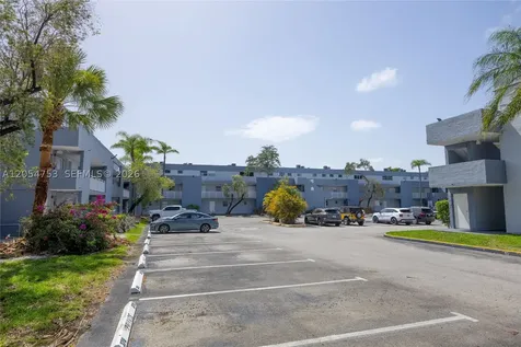 9365 Fontainebleau Boulevard Miami FL 33172